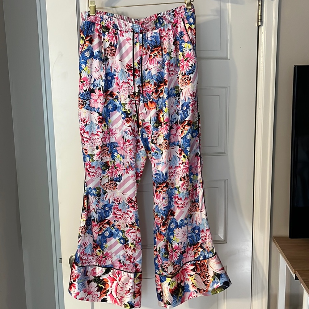 Rare Victoria’s Secret Mary Katrantzou Floral Pants M